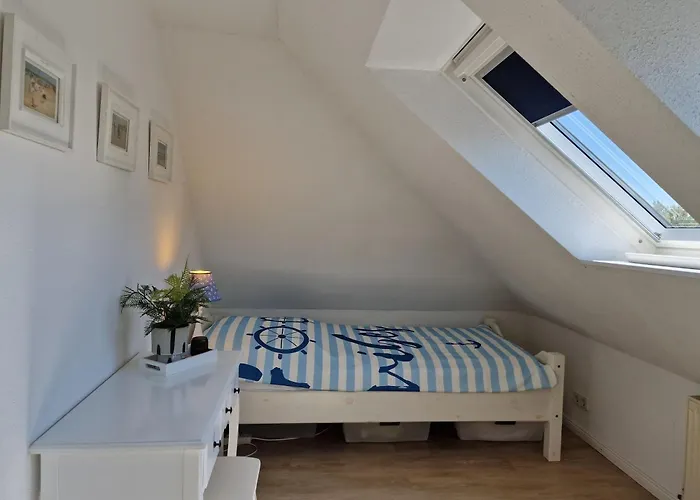 Fiiwfut Hues * Nieblum